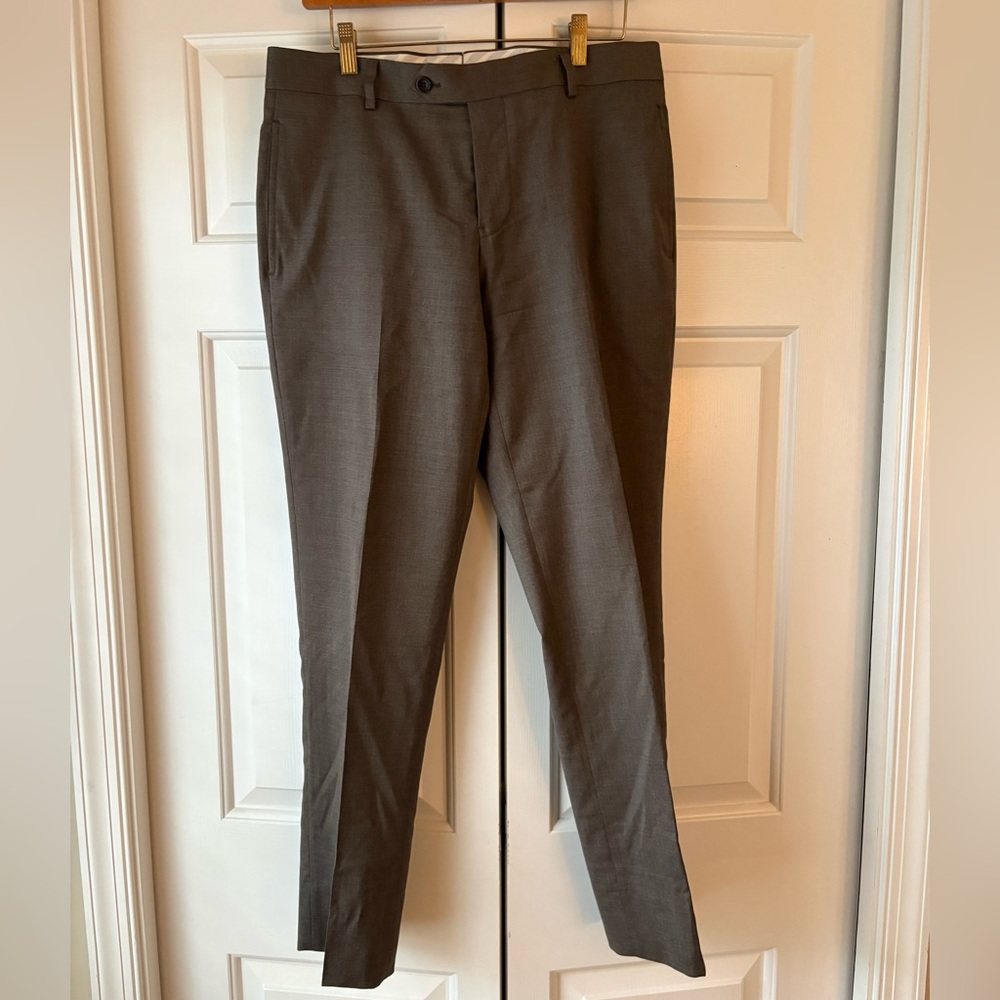 Brooks Brothers Men's Tailored Dress Pants in Dark Gray